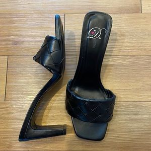 Black High Heel Sandals